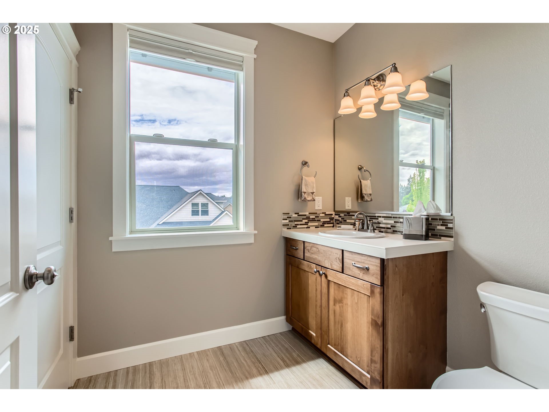 Vancouver, Washington 98685, United States, 4 Bedrooms Bedrooms, ,3 BathroomsBathrooms,Residential,Active,131259