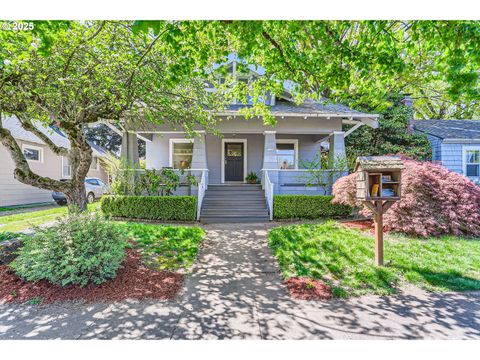 7205 SE 21ST AVE Portland OR 97202