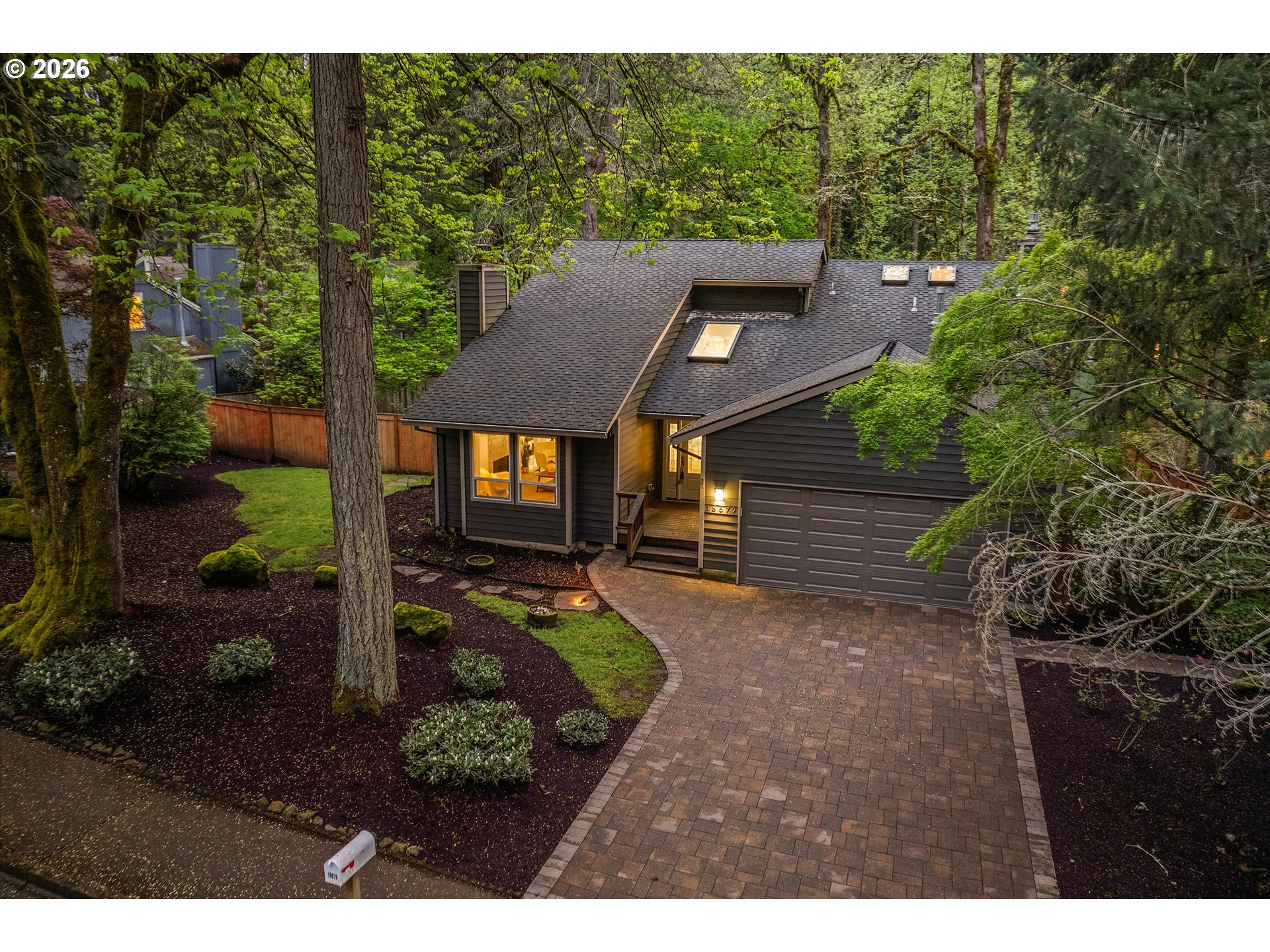 18679 INDIAN CREEK DR