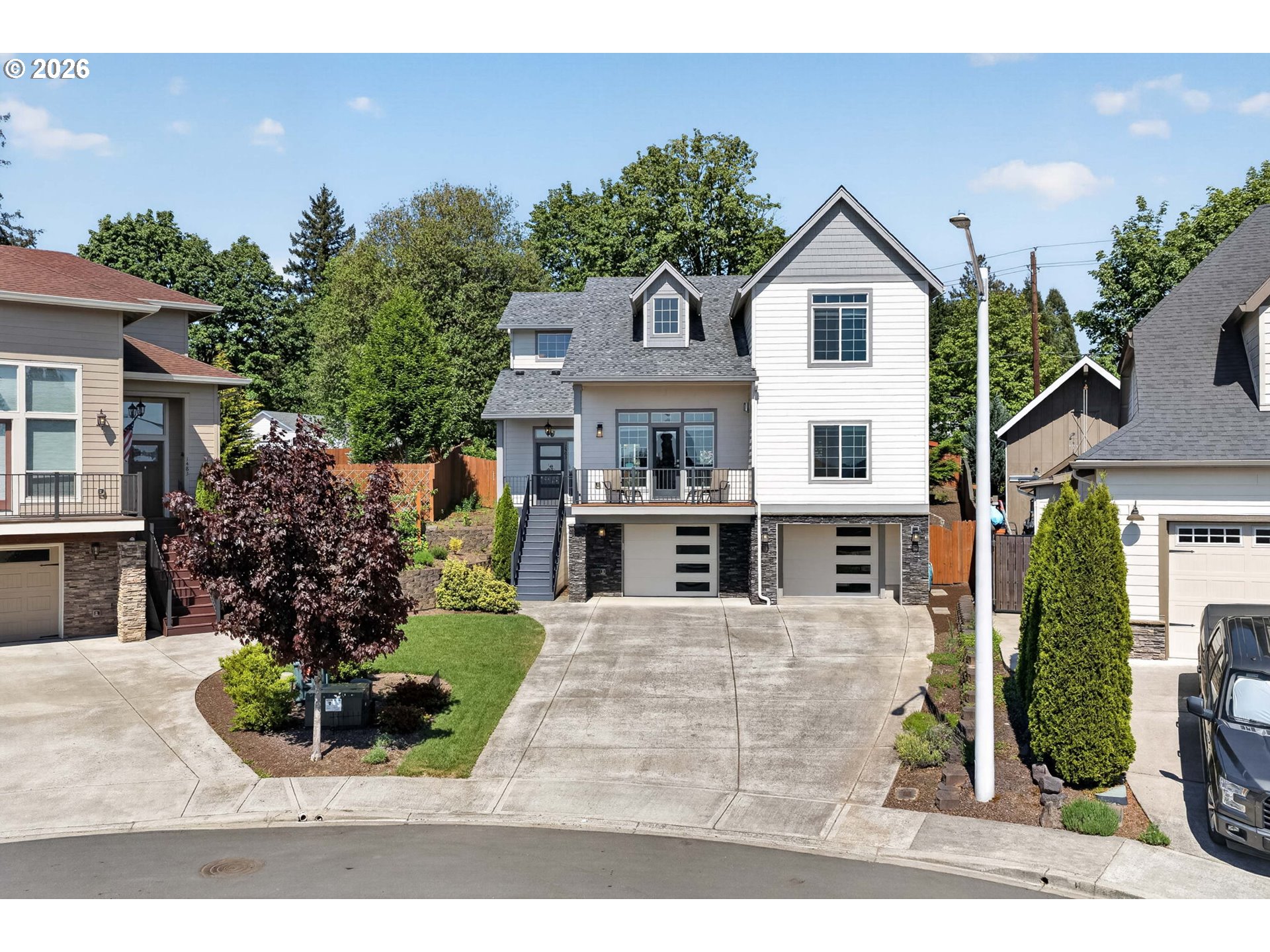 1503 FAIRWAY DR
