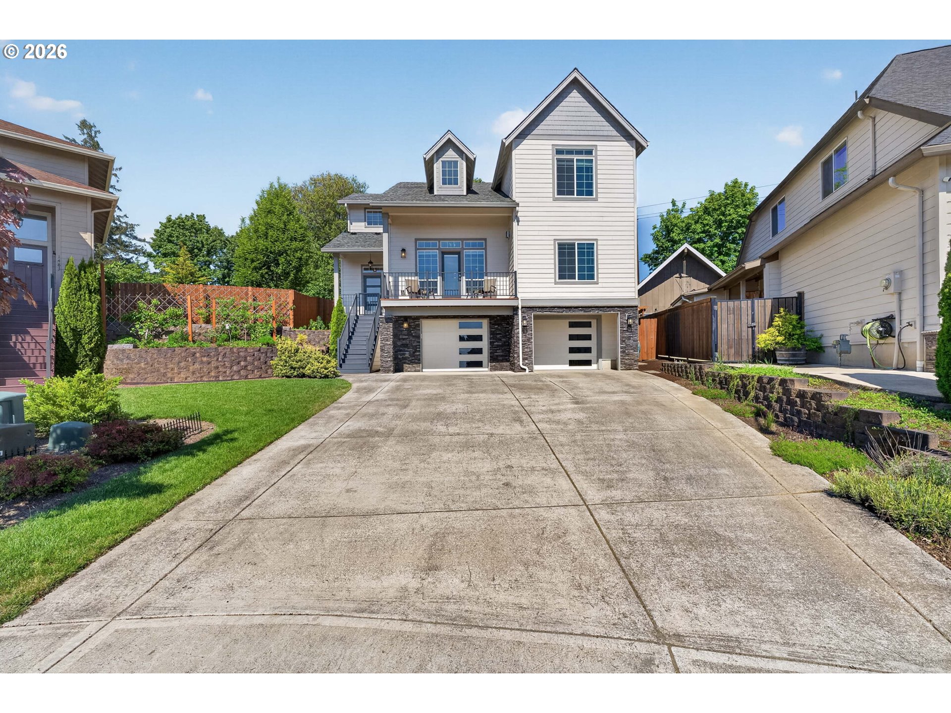 1503 FAIRWAY DR