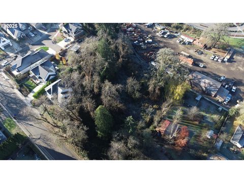 MLS: 403014535