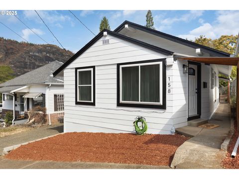 158 SE HOUCK AVE Roseburg OR 97470