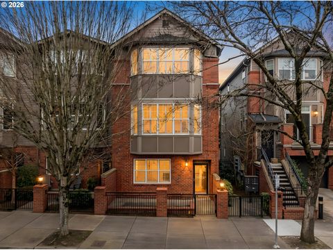 2357 NW QUIMBY ST 24 Portland OR 97210