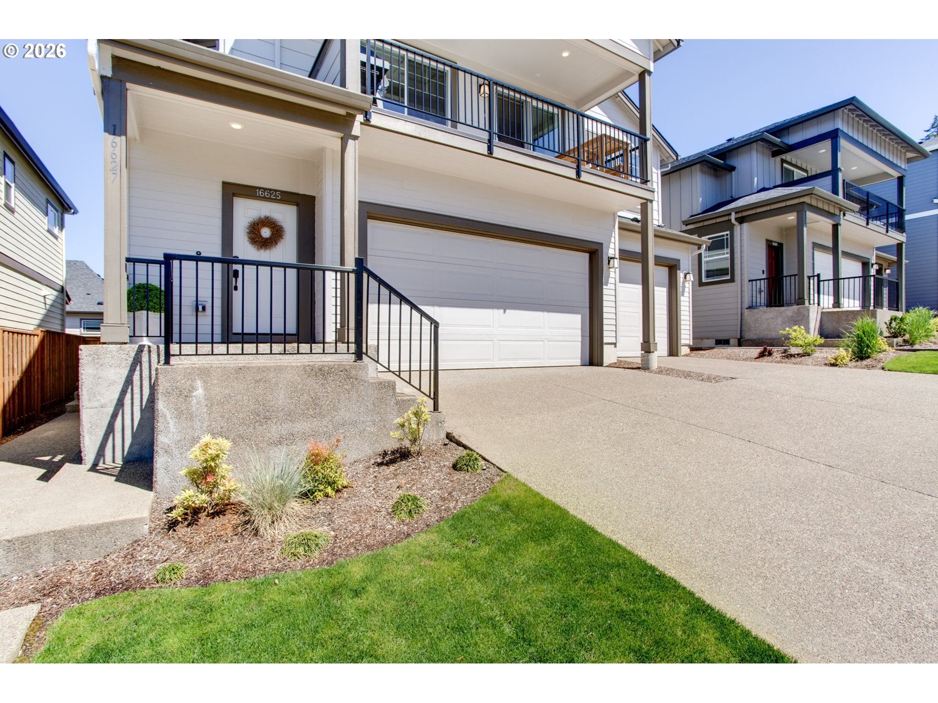 16625 SW BOTANY BAY LN