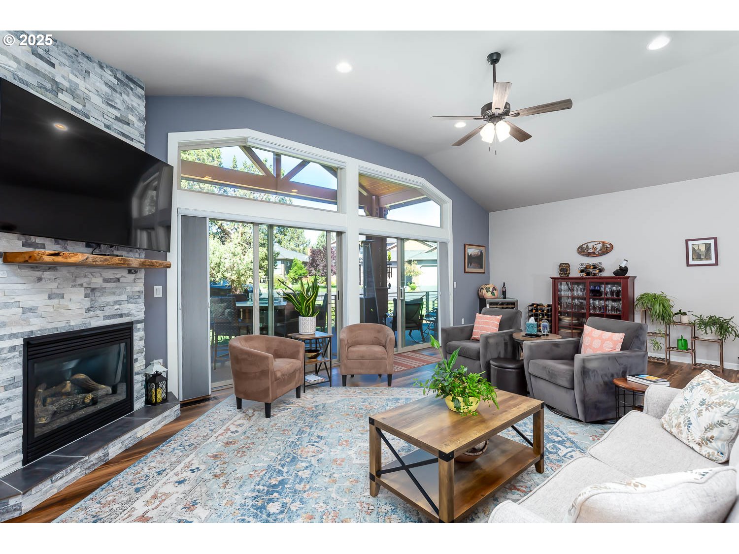 8413 FOREST RIDGE LOOP