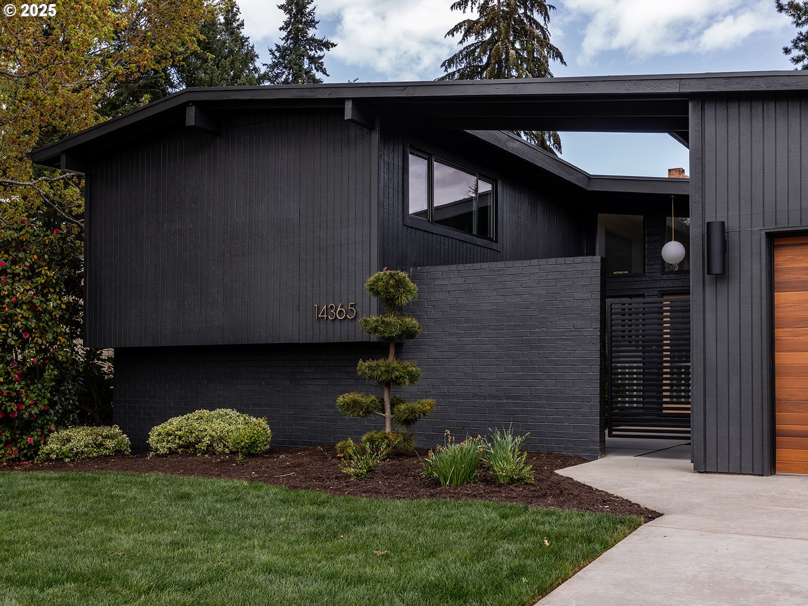 14365 SW STALLION DR