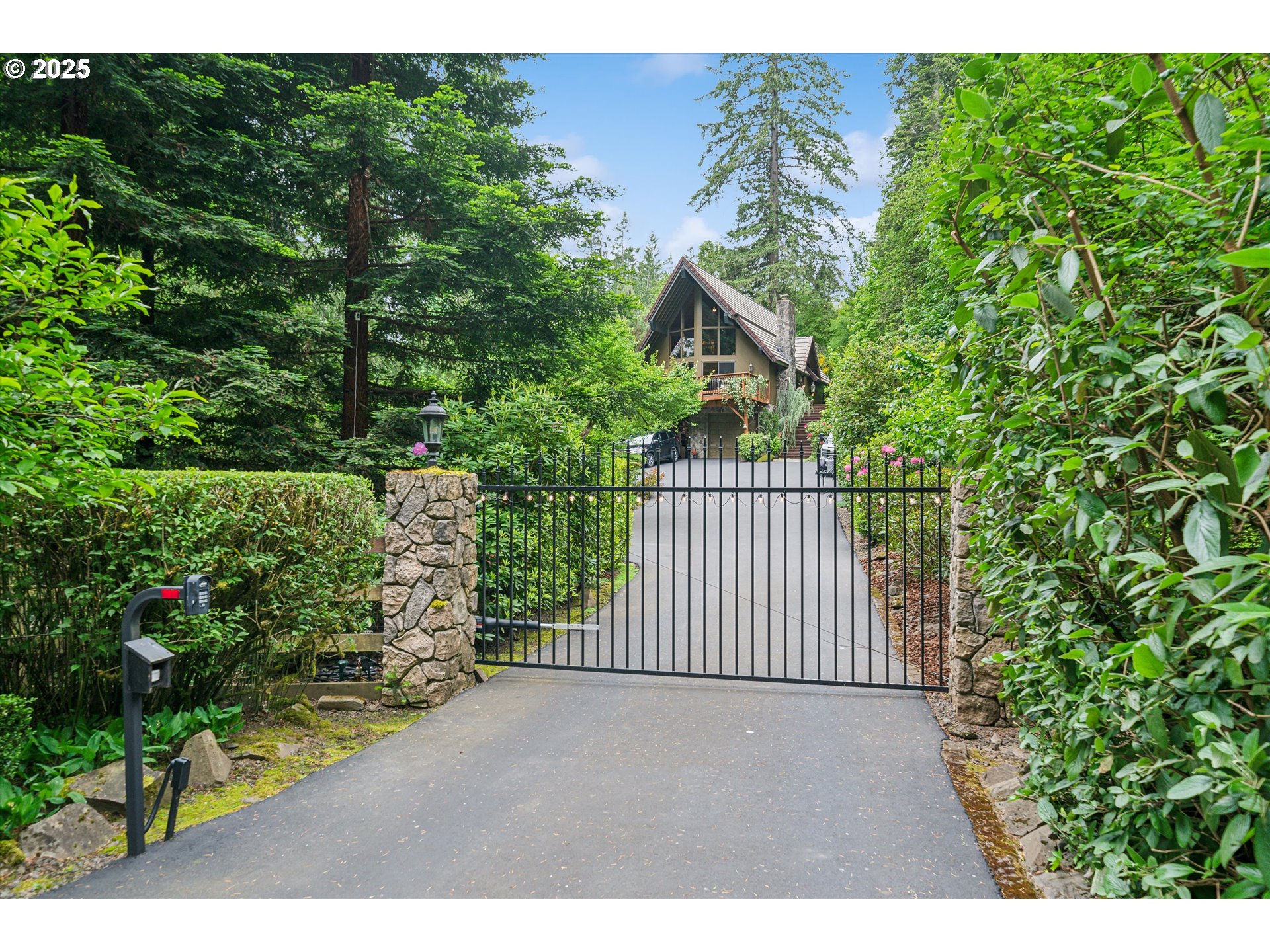 30625 SW RIVERWOOD DR