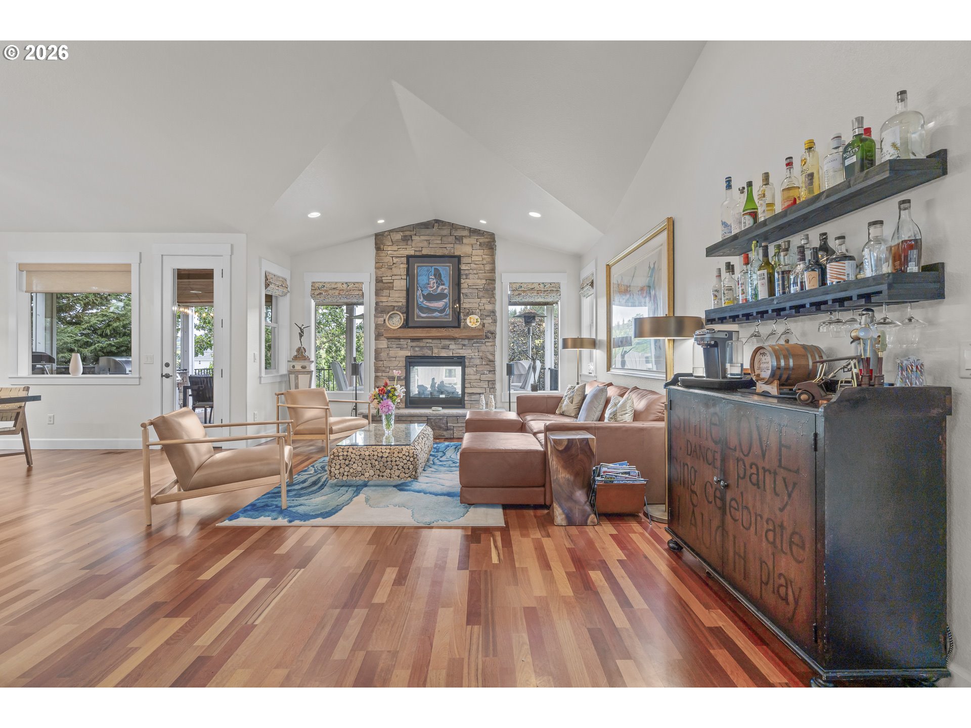 447 NW MT MAZAMA ST