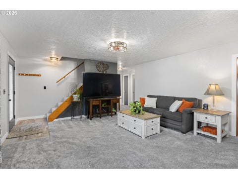 Tiny photo for 76296 Jasper Dr, Oakridge, OR 97463 (MLS # 750619556)