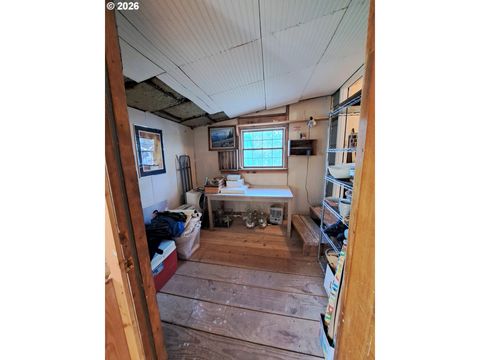 Tiny photo for 82661 Minnick Rd, Dexter, OR 97431 (MLS # 169172767)