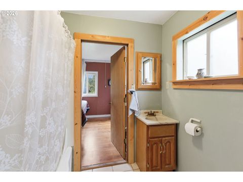 Tiny photo for 82661 Minnick Rd, Dexter, OR 97431 (MLS # 169172767)