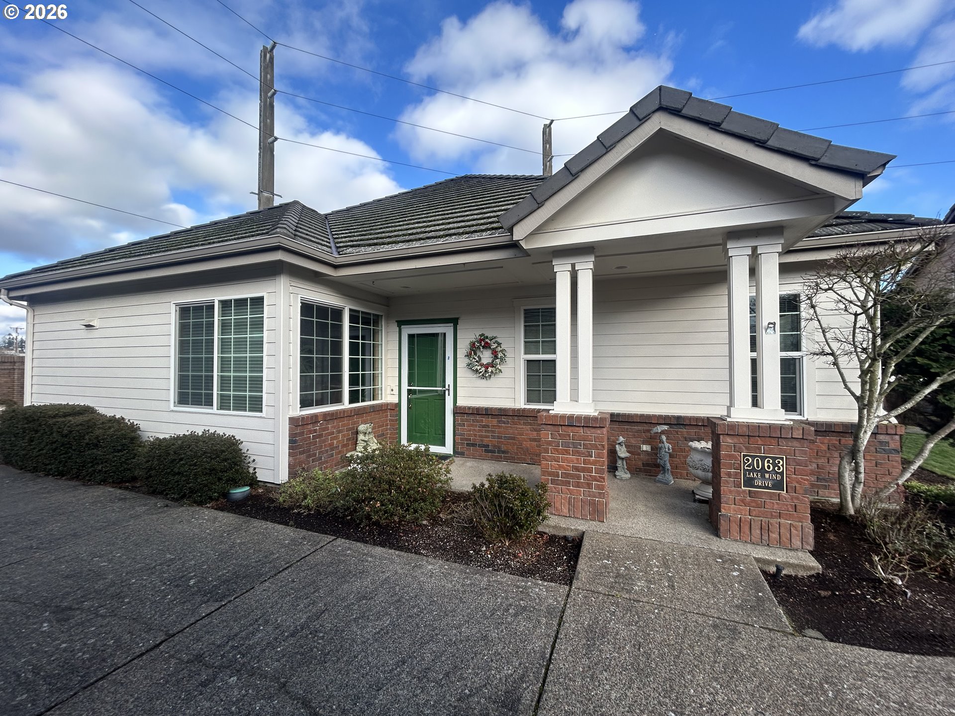 2063 LAKE WIND DR