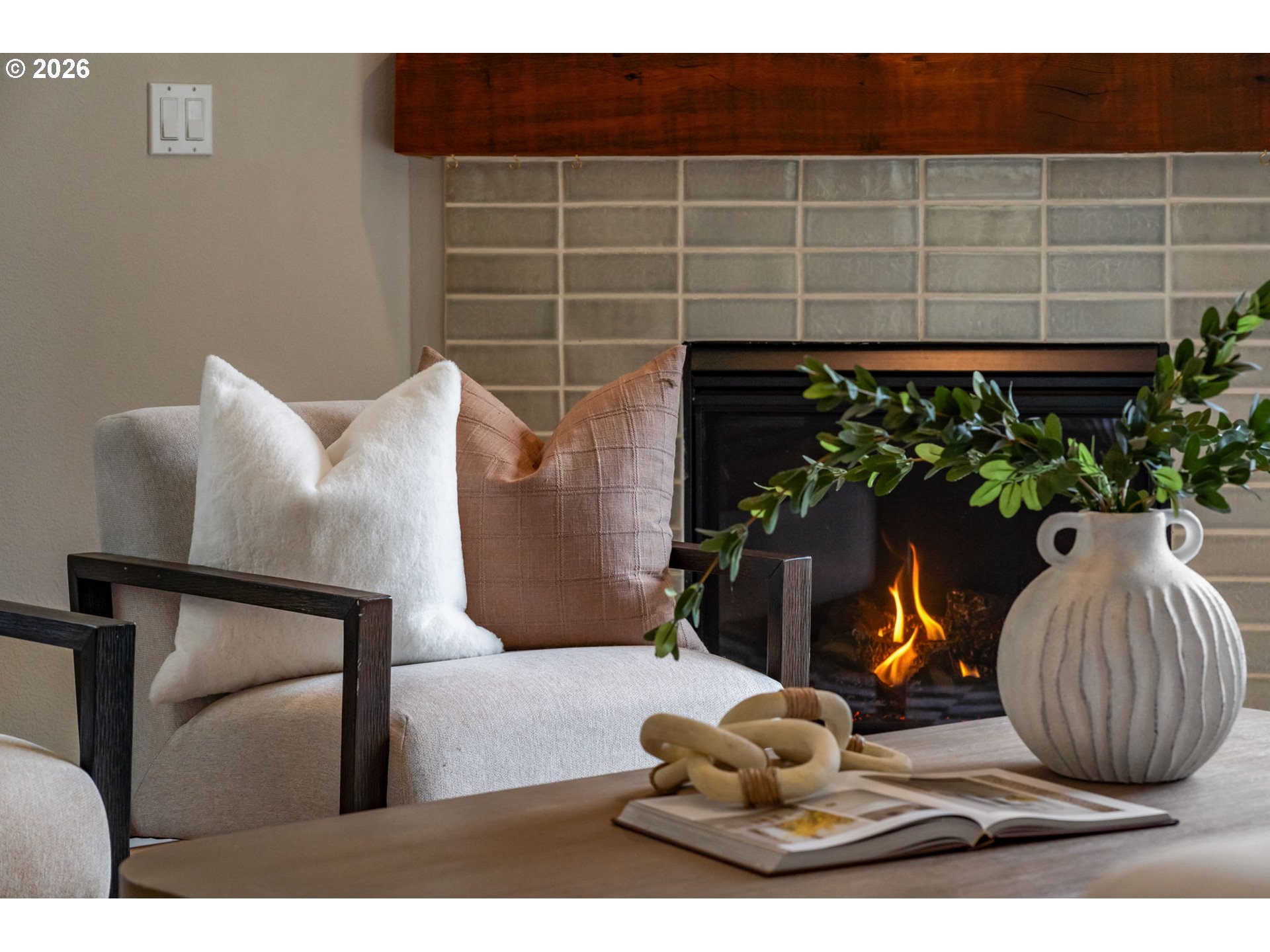 9222 N CHARLESTON AVE