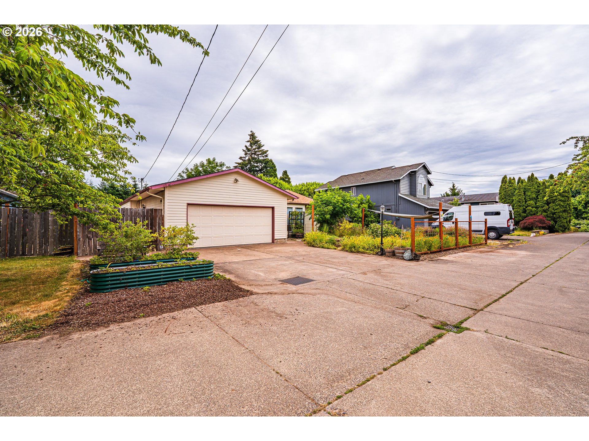 3457 MAHLON AVE