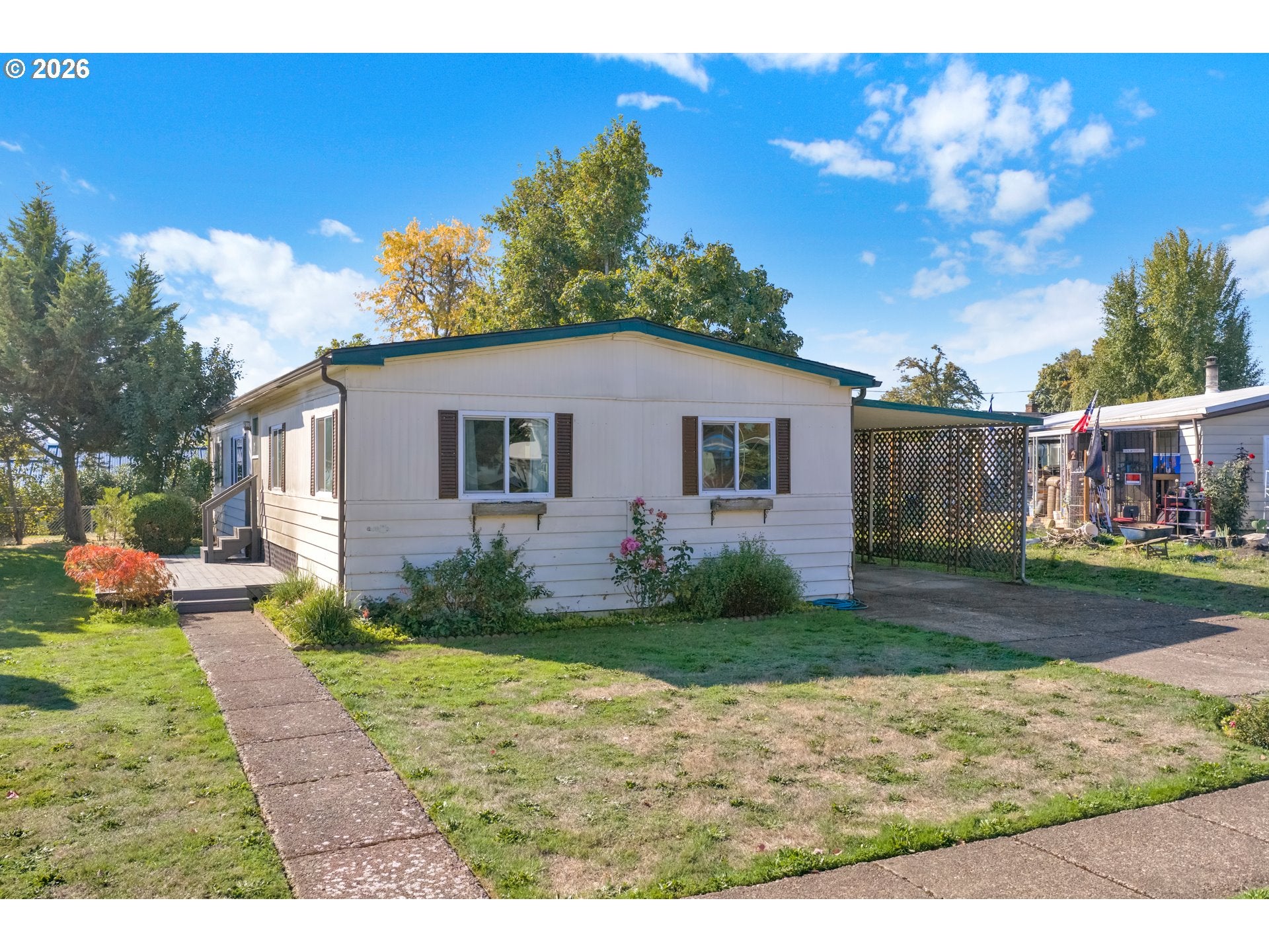 231 CRESWOOD DR