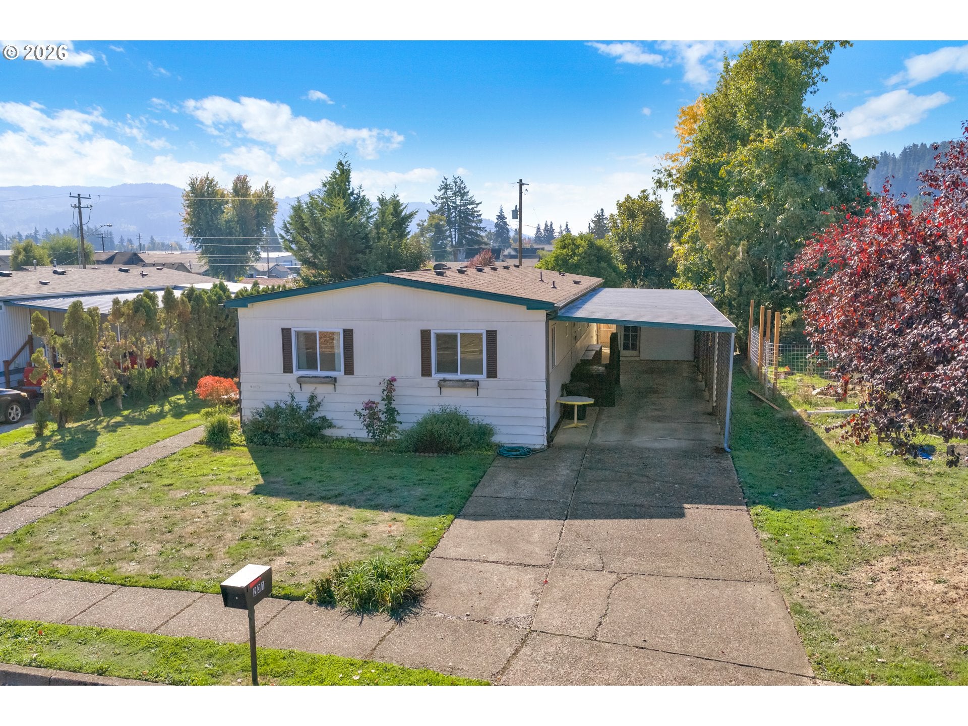 231 CRESWOOD DR