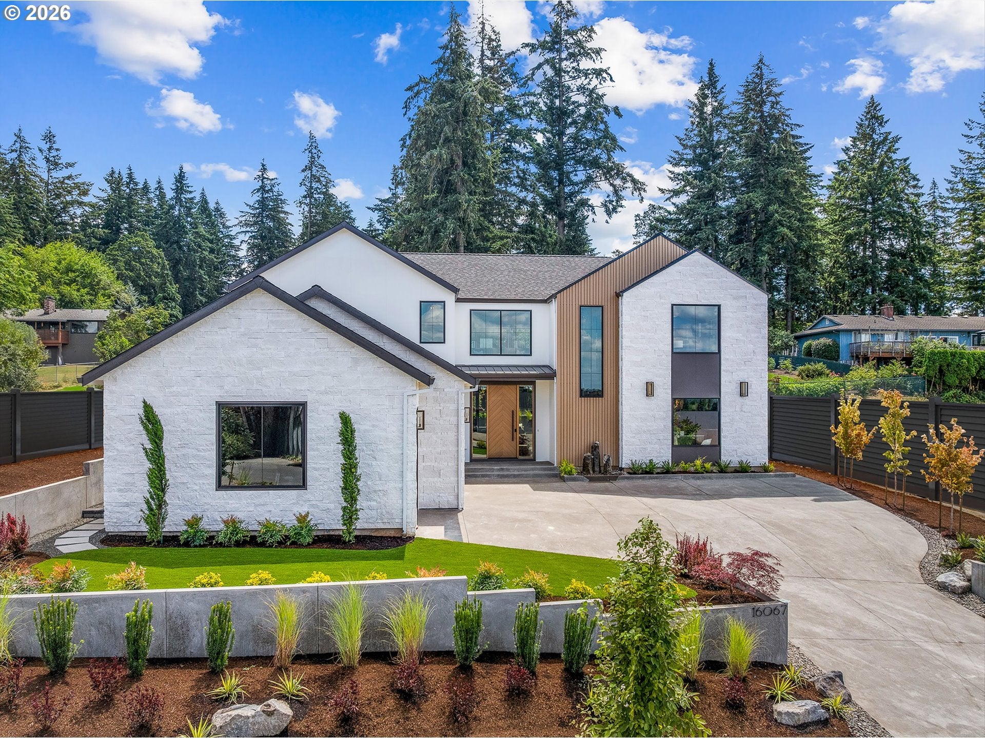 16067 Kaylyn DR