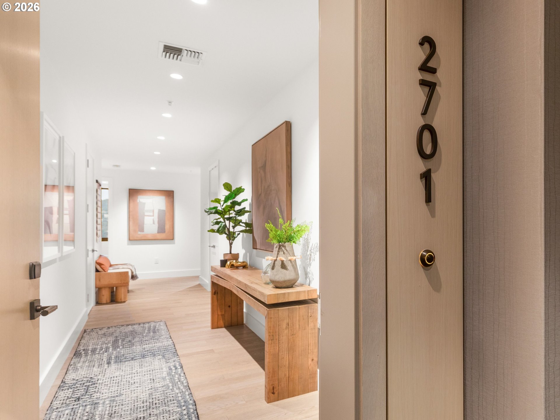 550 SW 10TH AVE 2201