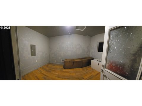 Tiny photo for 460 Meadow Ln, Creswell, OR 97426 (MLS # 654343305)