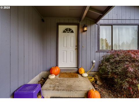 Tiny photo for 460 Meadow Ln, Creswell, OR 97426 (MLS # 654343305)