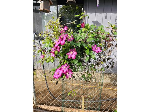 Tiny photo for 460 Meadow Ln, Creswell, OR 97426 (MLS # 654343305)