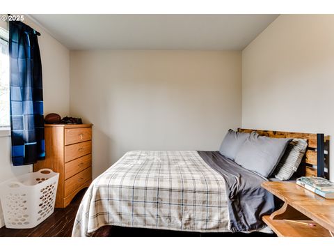 Tiny photo for 460 Meadow Ln, Creswell, OR 97426 (MLS # 654343305)