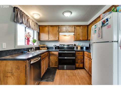 Tiny photo for 460 Meadow Ln, Creswell, OR 97426 (MLS # 654343305)