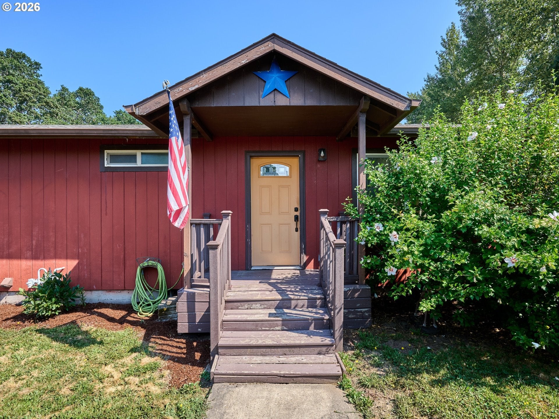 1612 HABITAT LN