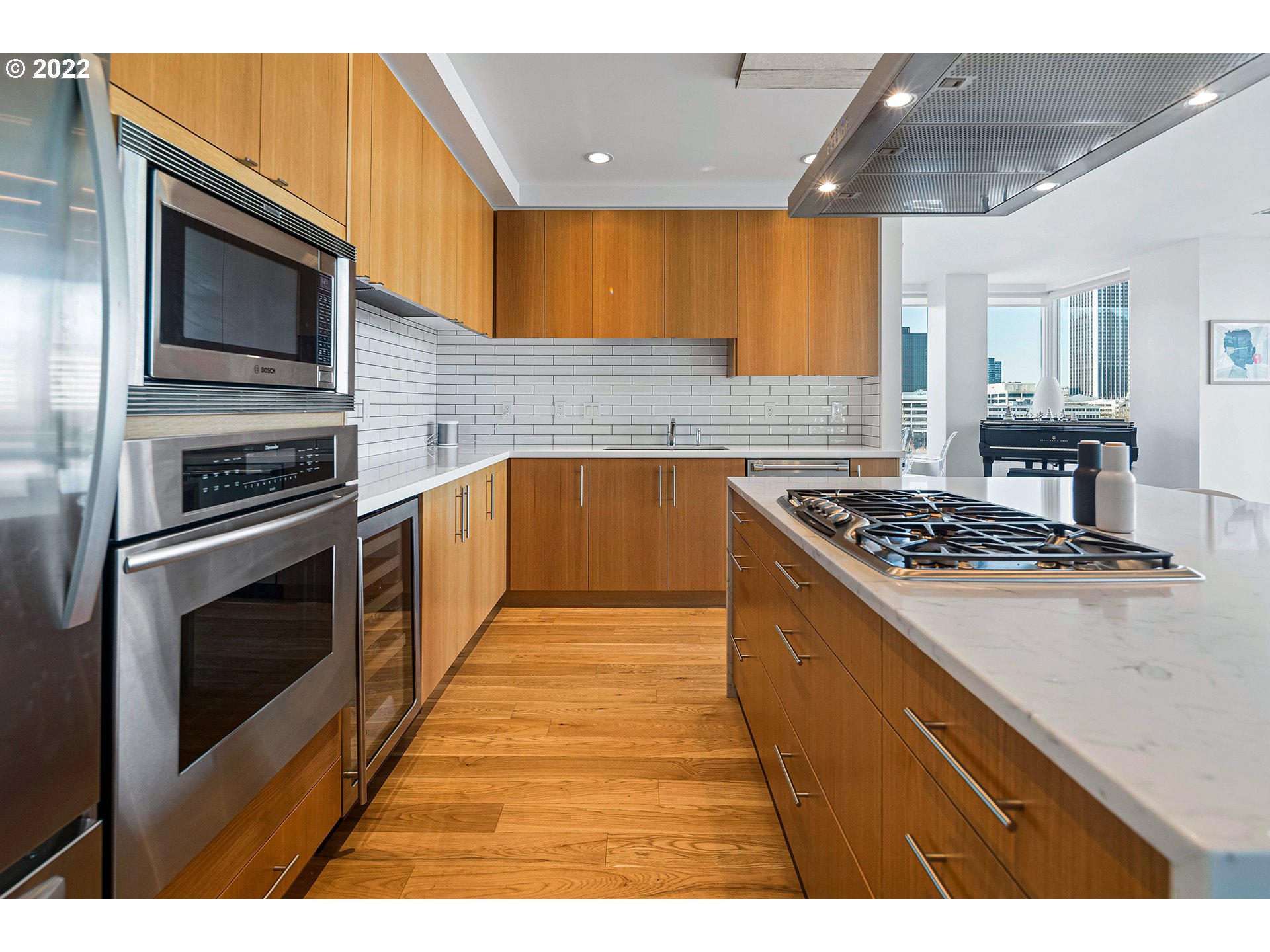 1930 S River DR W1001