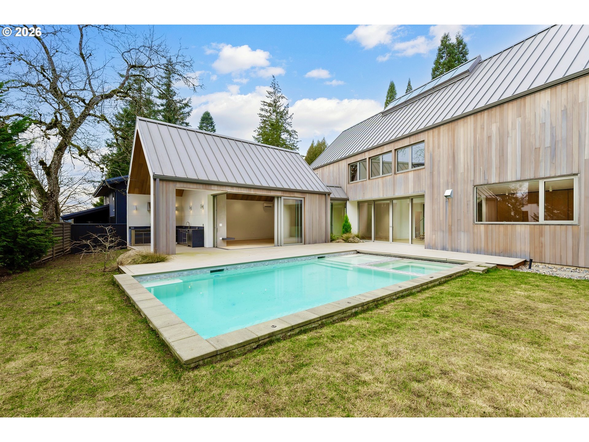 948 S PALATINE HILL RD