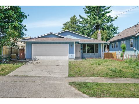 8419 SE YAMHILL ST Portland OR 97216