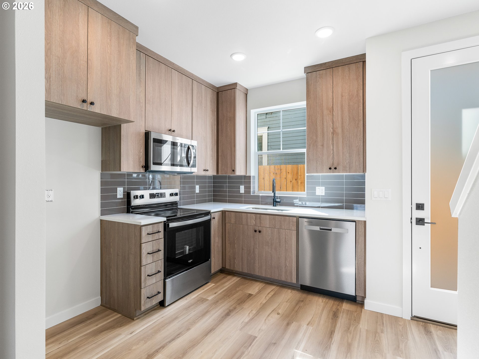 7473 N NEW YORK AVE 2