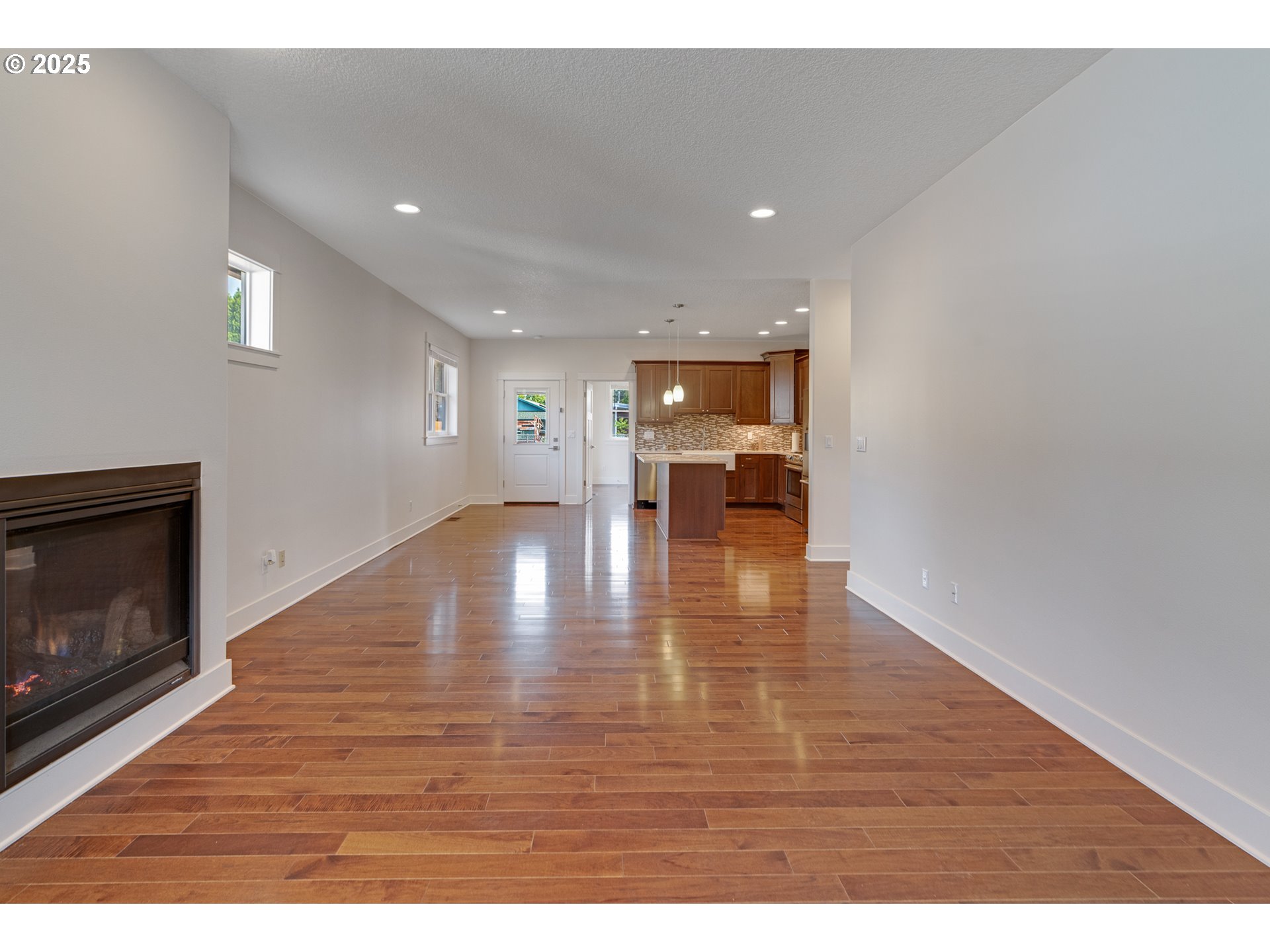 427 NW GARIBALDI ST