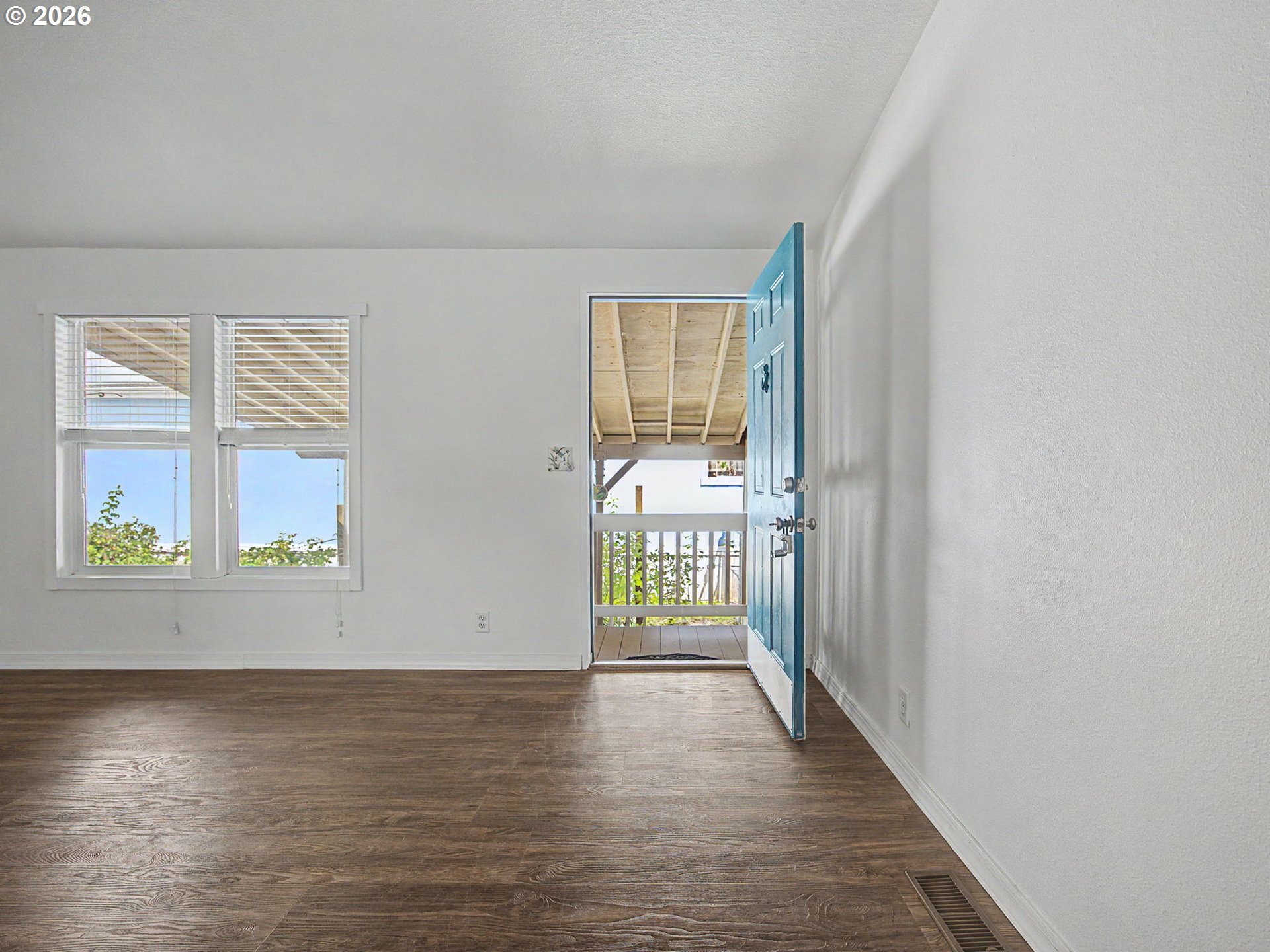 20140 NE SANDY BLVD 96