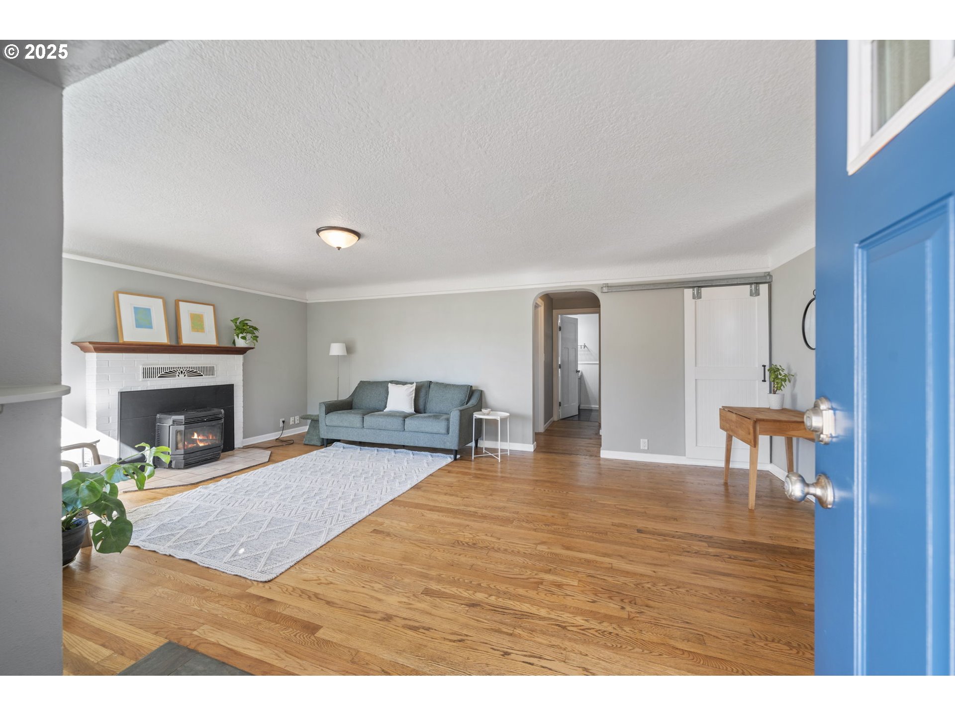 417 BUCKNER LN