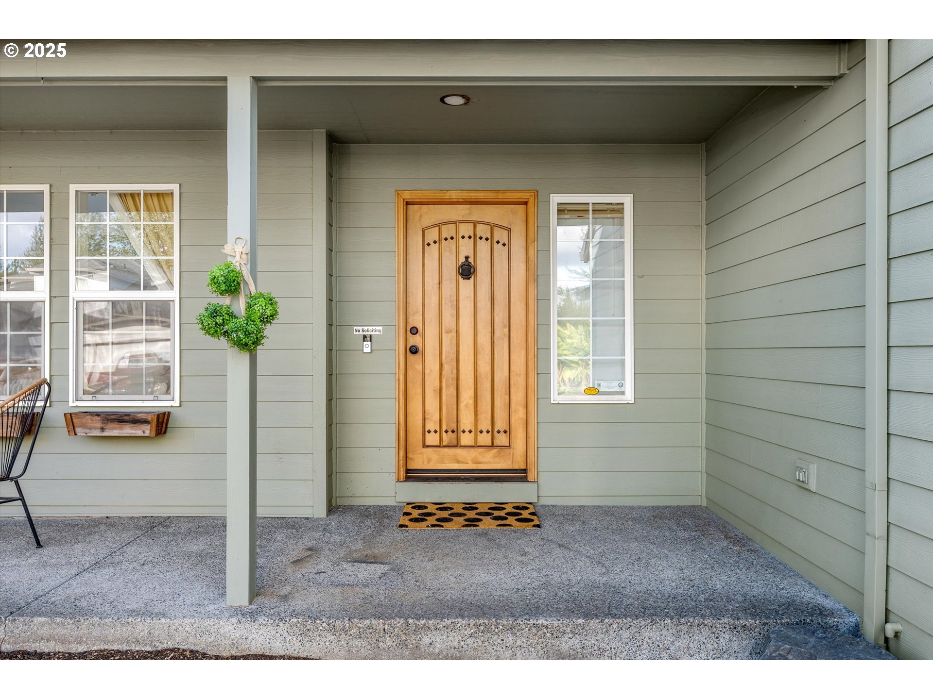 1742 NE BLUE HERON DR