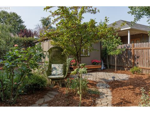 A home in Hood River