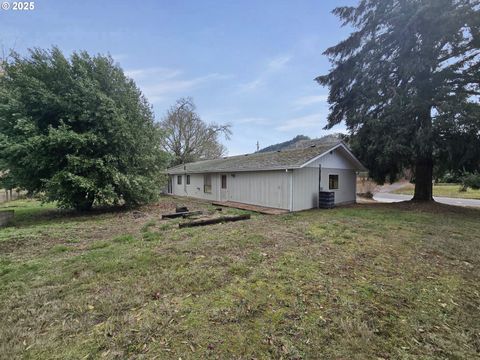 A home in Roseburg