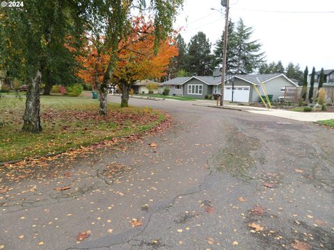 A home in Newberg