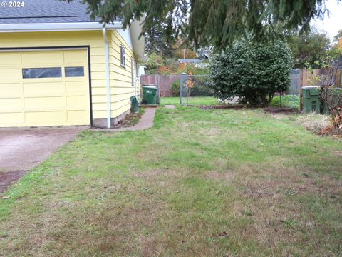 A home in Newberg