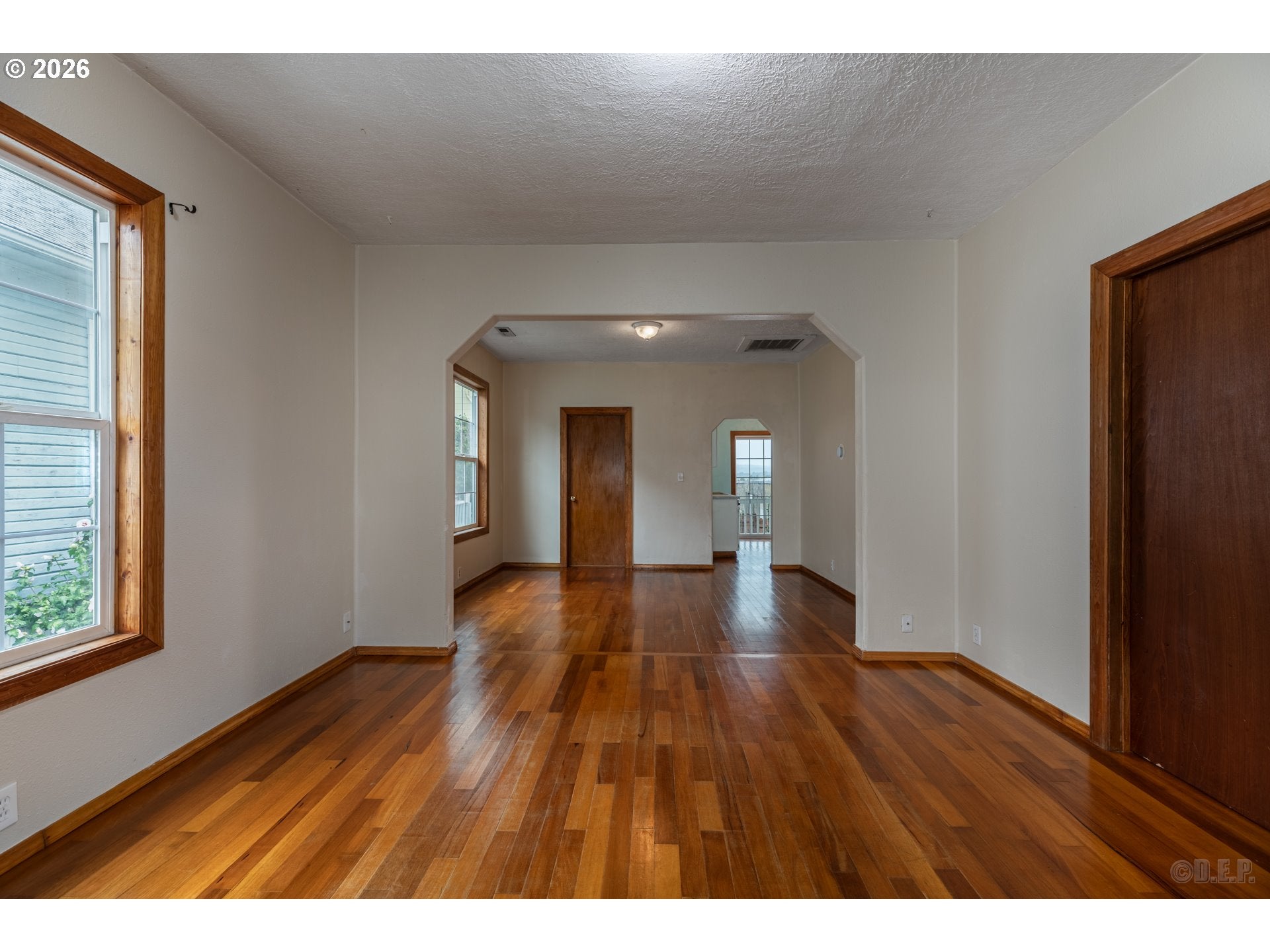 184 S 2ND ST