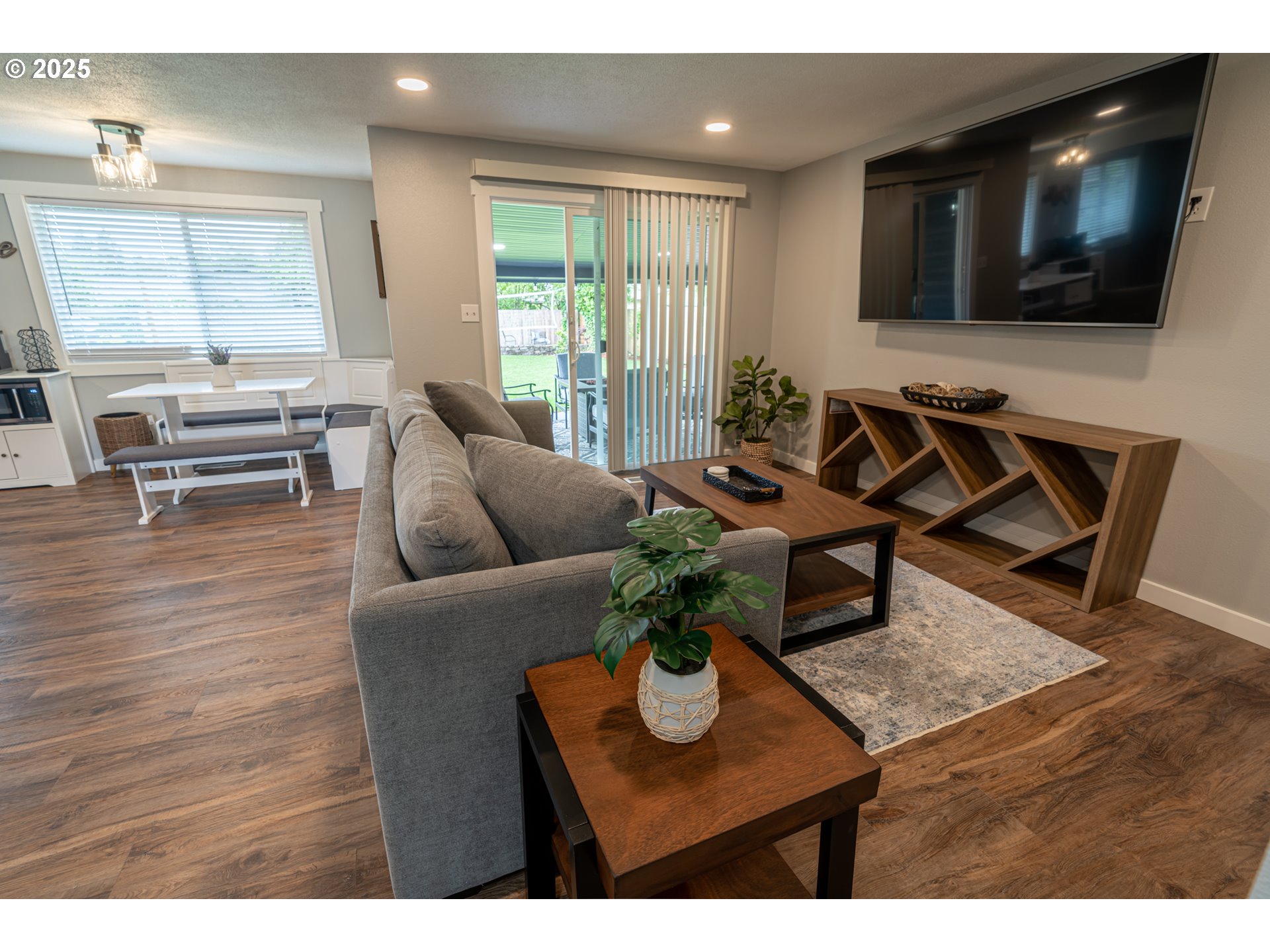 Independence, Oregon 97351, United States, 2 Bedrooms Bedrooms, ,1 BathroomBathrooms,Residential,Active,146633