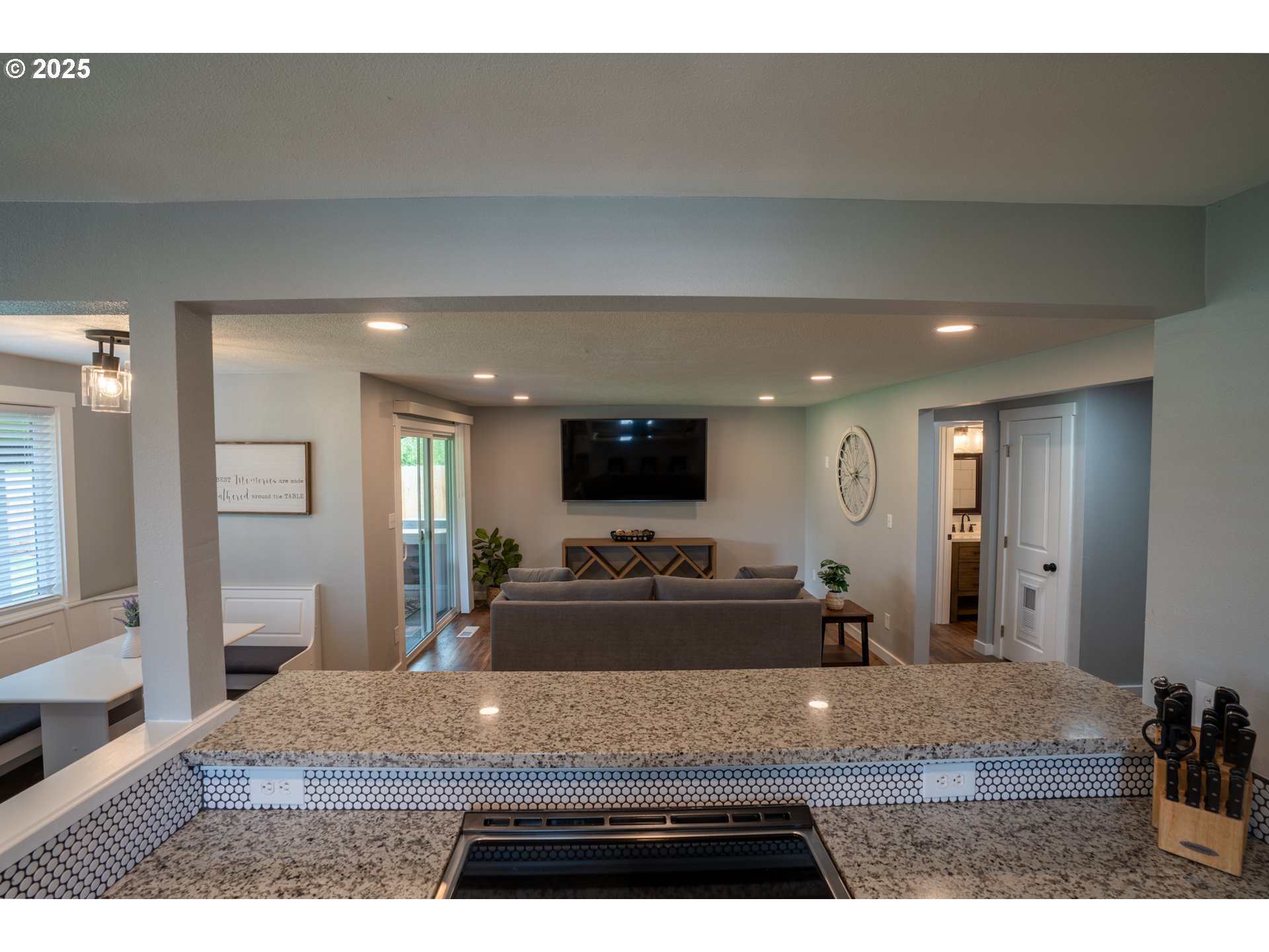 Independence, Oregon 97351, United States, 2 Bedrooms Bedrooms, ,1 BathroomBathrooms,Residential,Active,146633