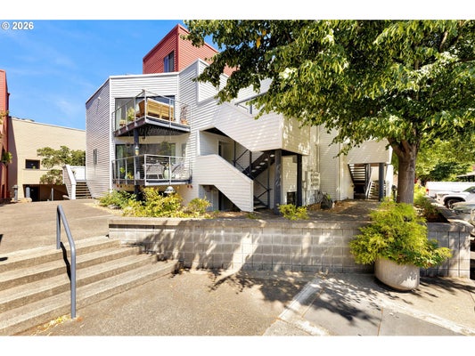 920 NW NAITO PKWY APT J18, PORTLAND, OR 97209 - Image c2cfcd066a9f9e2a213f880cc32dcf9a/2368598468