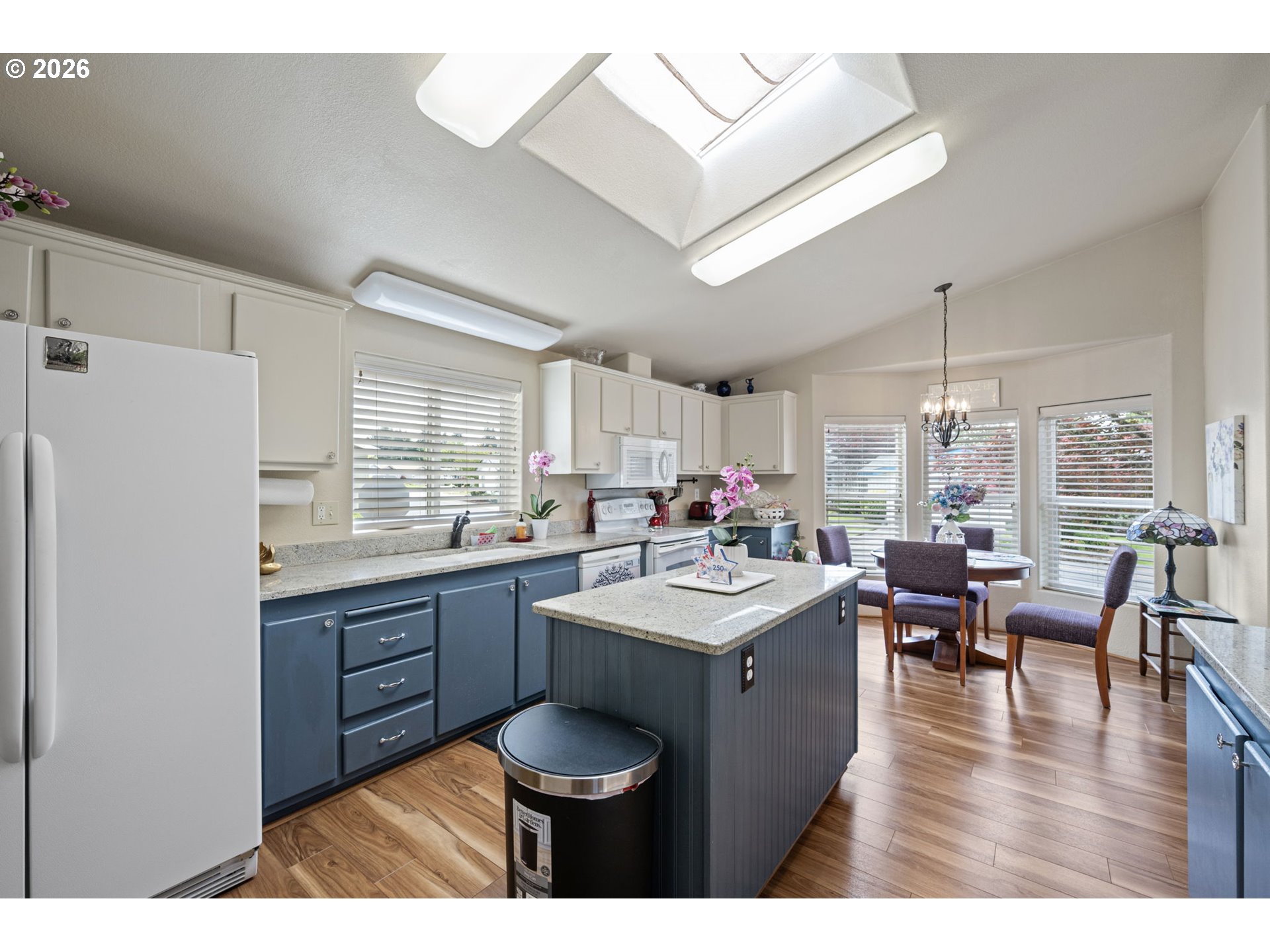 4055 ROYAL AVE 140