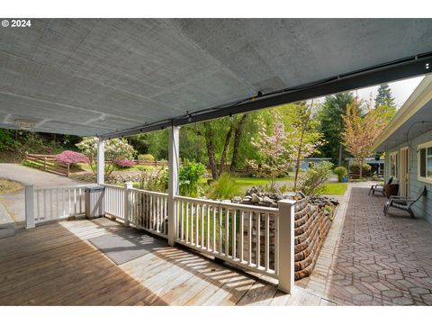 A home in Coos Bay