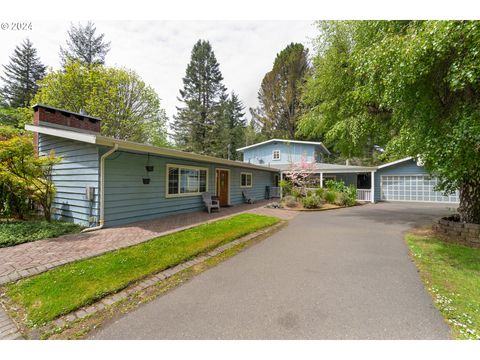 A home in Coos Bay