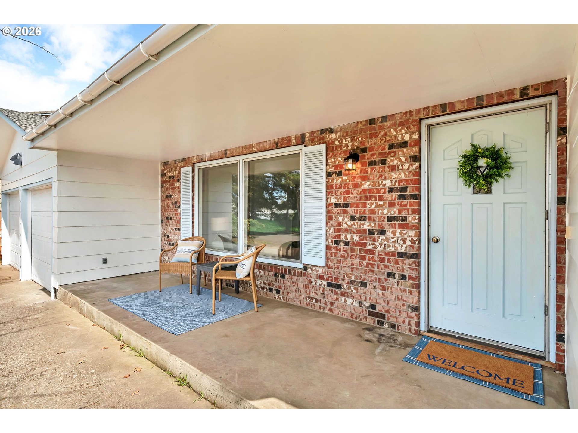 1140 OAK DR