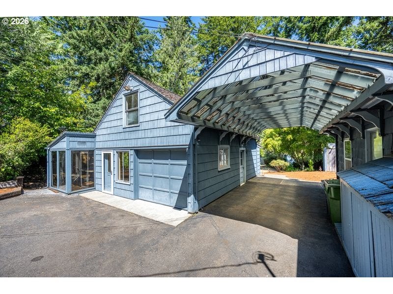 5865 MERCER LAKE RD